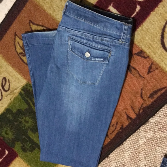 Aeropostale flare jeans size 13/14 regular - Picture 2 of 8